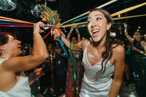 Bouquet toss